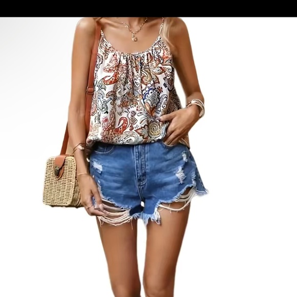 Paisley Print Spaghetti Strap Top, Casual Crew Neck
Sleeveless Cami Top - Picture 3 of 3